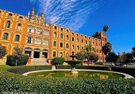 巴塞罗那自治大学
