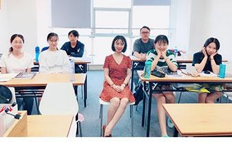 学生听课
