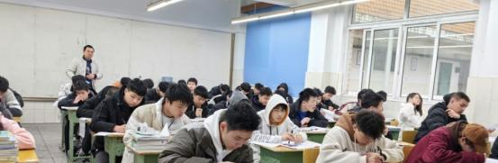 四川省盐业学校