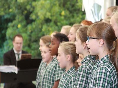 英国阿德科特女子中学