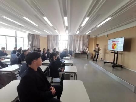 华东师范大学博士生导师马教授一行莅临湖州帕丁顿指导.jpg