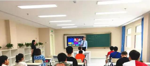 北京明诚外国语学校高中部2023年报名时间