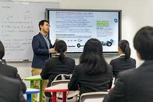 北京明诚外国语学校