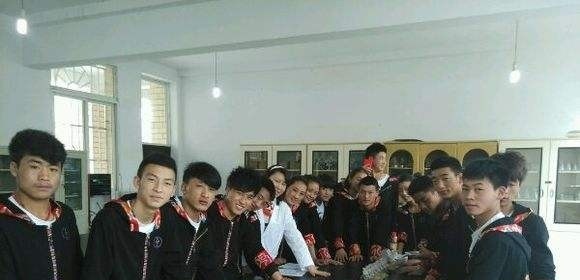 南江县小河职业职业中学五年制大专学校