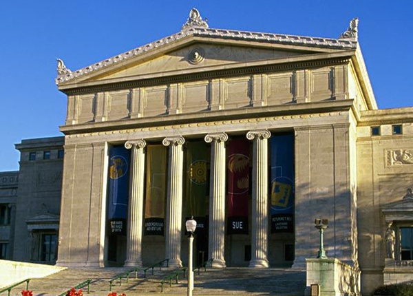 伊利诺伊州立大学