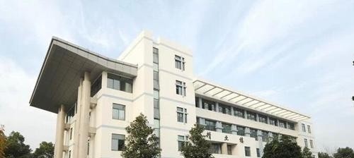 承德华中管理中专学校2022年报名条件、招生要求、招生对象