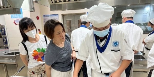 中山三乡镇理工学校