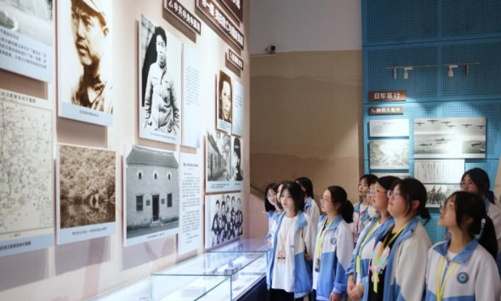 河南信阳航空服务学校