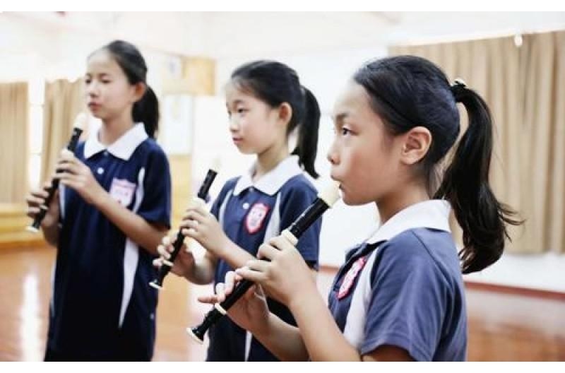 广州市番禺区剑桥郡加拿达外国语学校