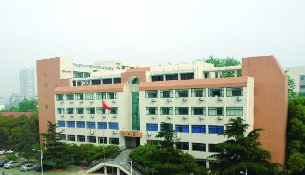 湖北轻工职业技术学院7