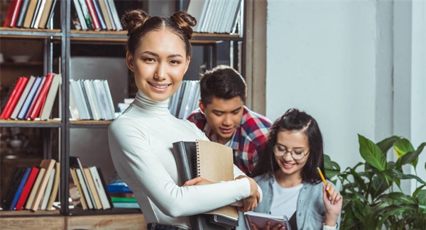 2023昆明市财经商贸学校开设的专业一览表