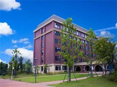 武汉光谷(国际)外国语学校