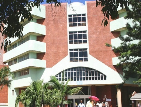 祖魯蘭大學(xué)