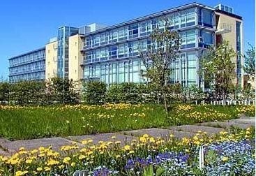 新勃兰登堡应用技术大学