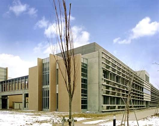 秋田县立大学