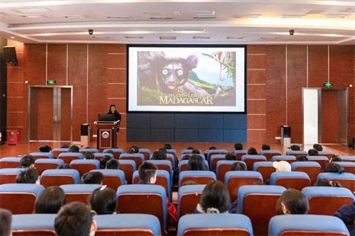 句容碧桂园学校上课