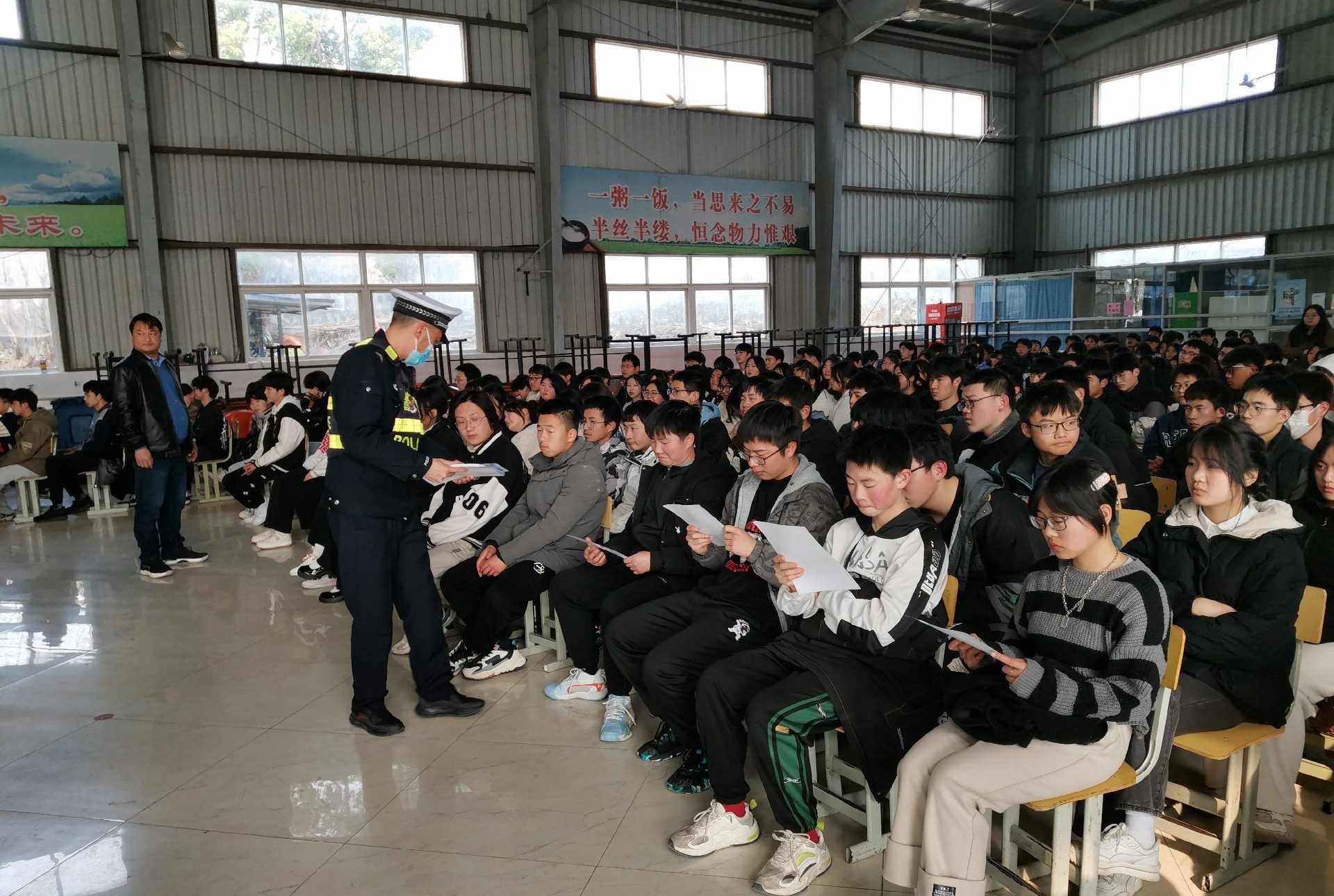 桐城中华职业学校