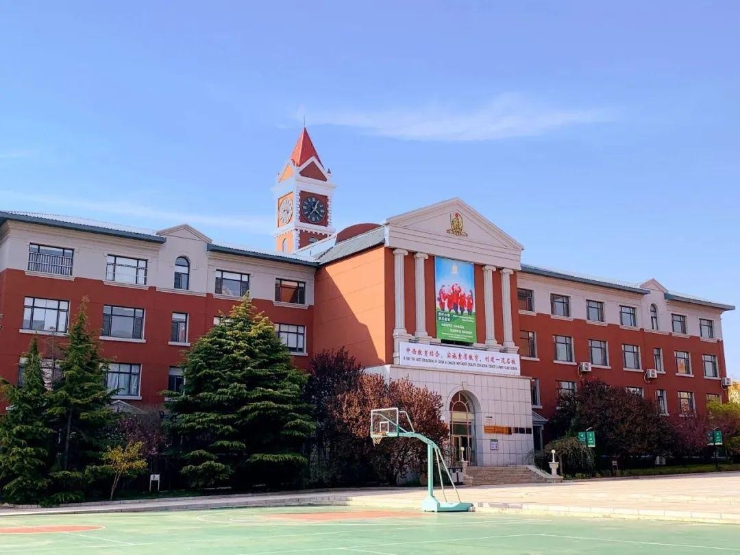 大连枫叶国际学校