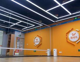 无锡舞动步落街舞中心