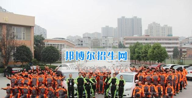 眉山科学技术学校2017春季招生场面火爆