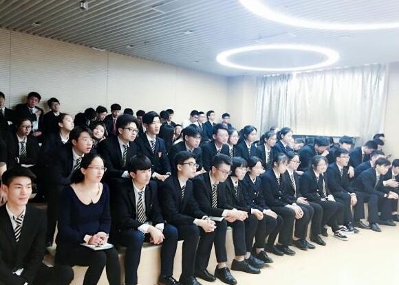 上海金苹果双语学校国际部家长会.jpg