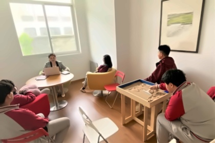上海美达菲学校心理健康团体活动.jpg