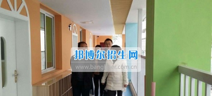 南充师范学校蔡礼儒校长赴高坪、嘉陵参加实习就业基地挂牌并看望实习生