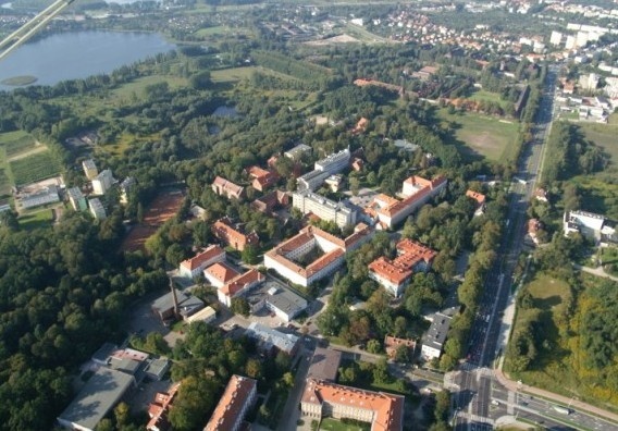 奥尔什丁瓦尔米亚玛祖里大学