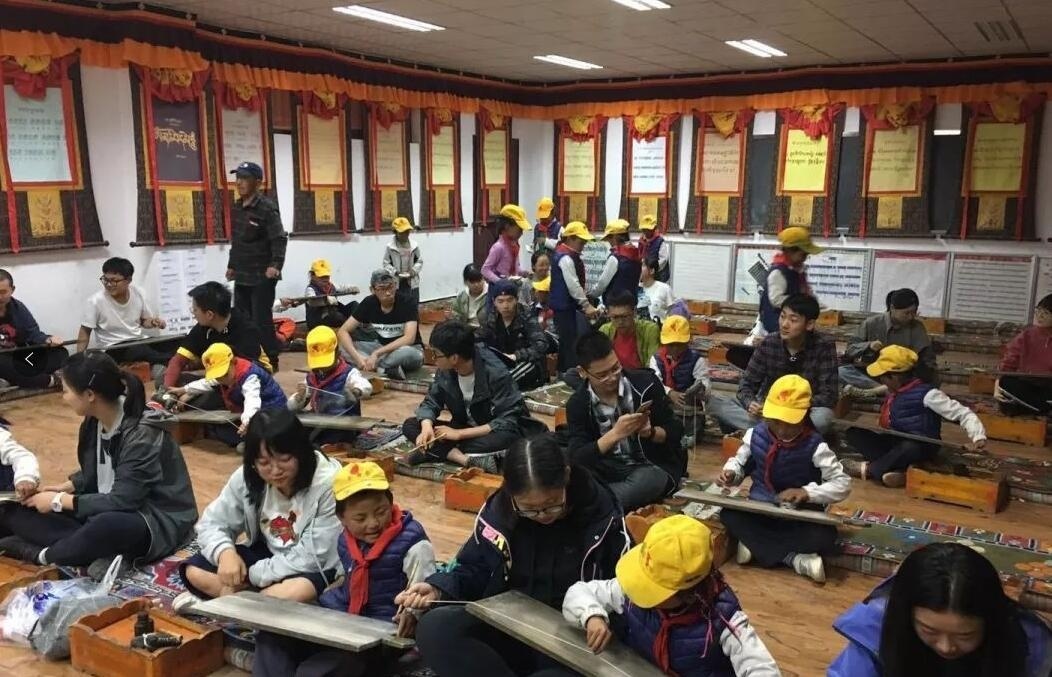 公益活动.jpg