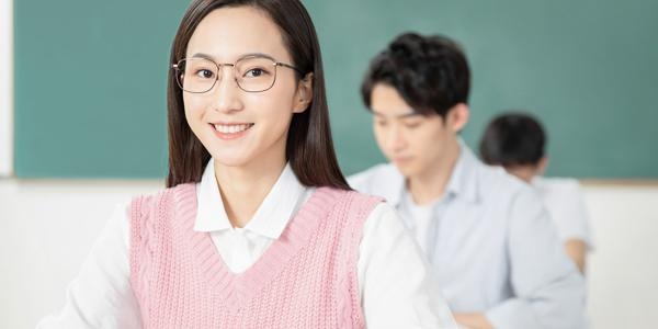 法语具备A2或以上水平， 为移民面签做准备的学员