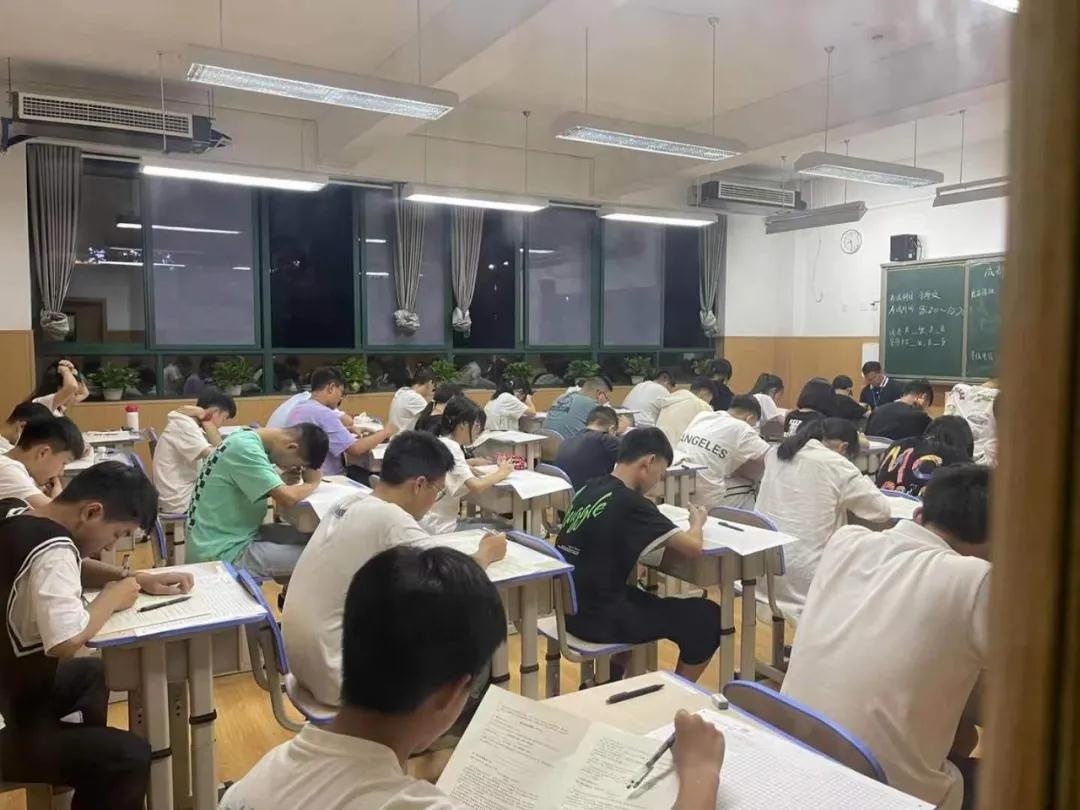 绵实外国语学校双语