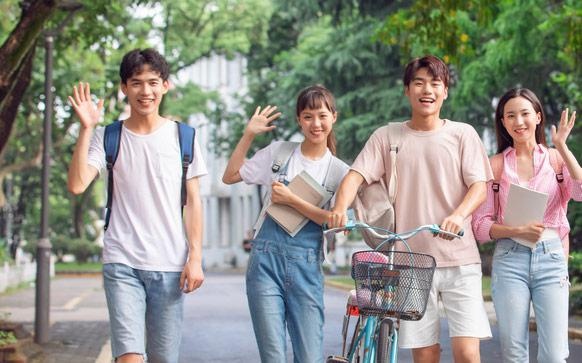 班级人数