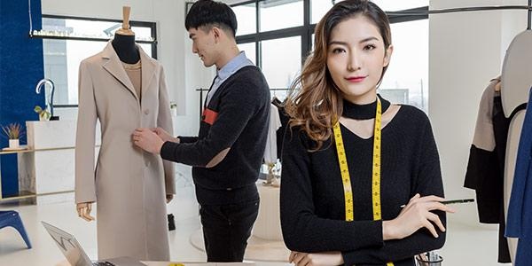 学服装设计好还是制版师好