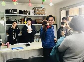 美国Lee Academy高级中学公益活动：奉献是最美好的礼物 