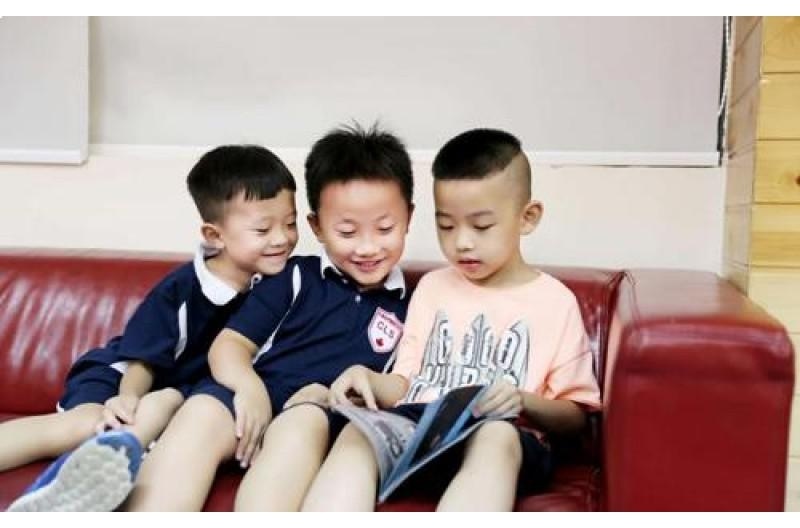 广州市番禺区剑桥郡加拿达外国语学校