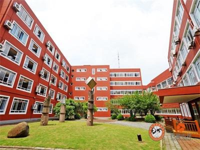 上海市同洲模范学校米德尔顿课程中心