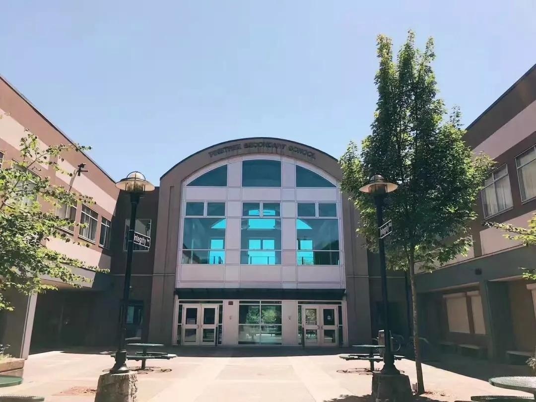 枫华Summer School.jpg