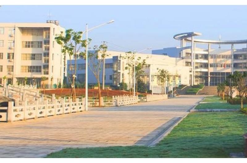 南京理工大学紫金学院国际高中