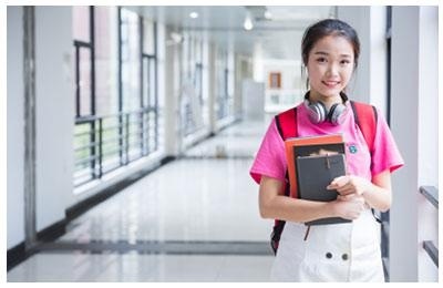 英国本科留学中介配图