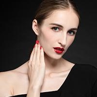 对珠宝感兴趣的人员