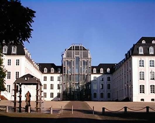 东北文化学园大学