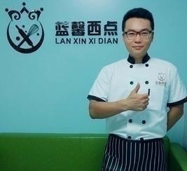 高级西式面点师贾凯旋 
