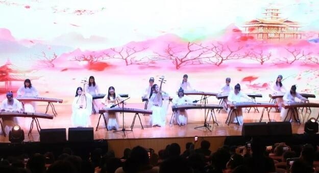 中加枫华小学2019迎新暨爱心天使慈善公益演出活动