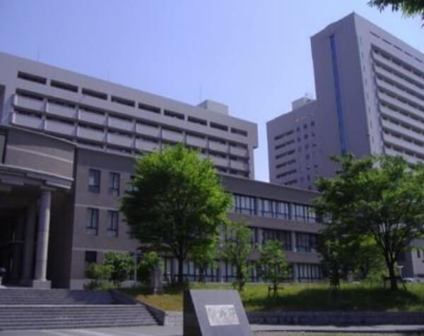 大阪大学