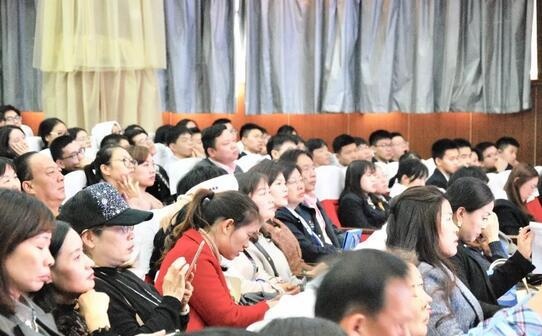 家长会回顾.jpg