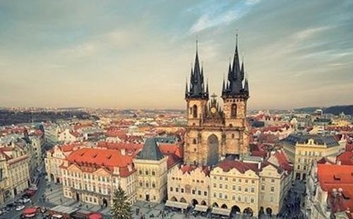 布拉格查理大学