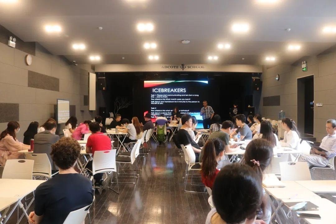 上海阿德科特学校2019-2020学年下学期总结会议.jpg