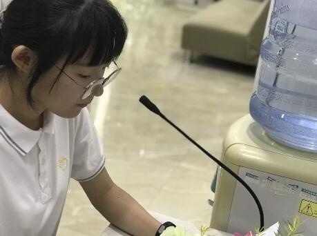 学生代表发言.jpg