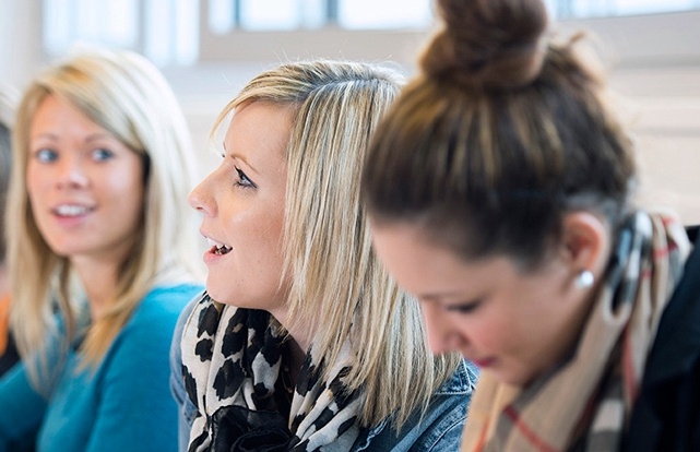 瑞士西部高等专业学院弗里堡管理学院