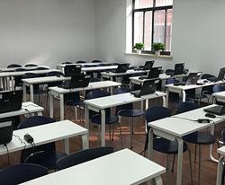 课室